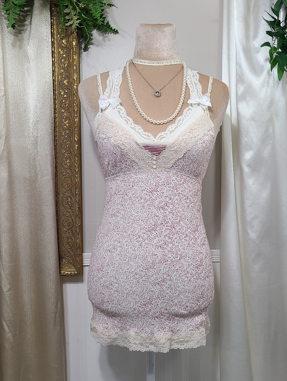 ♡ Y2K ♡ Abercrombie Burgundy Floral Lace Button Front Babydoll Cami Tank Top